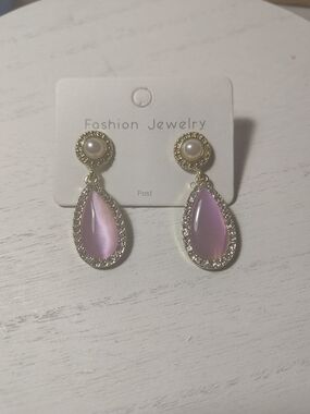Pink Teardrop Pearl Dangle Earrings